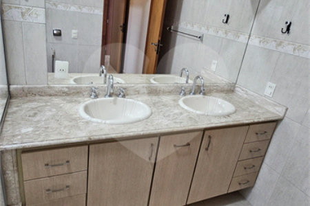 Casa Locação e Venda Condomínio Portal de Itaici 04 Dormitórios 02 suítes