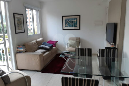Apartamento de 61m2 à venda com 3 dormitórios e 1 vaga no Morumbi