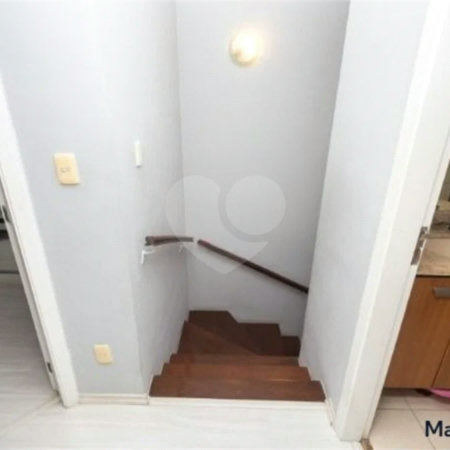 Casa com 260m², 3 dormitórios, 4 vagas, à venda em São Caetano do Sul.