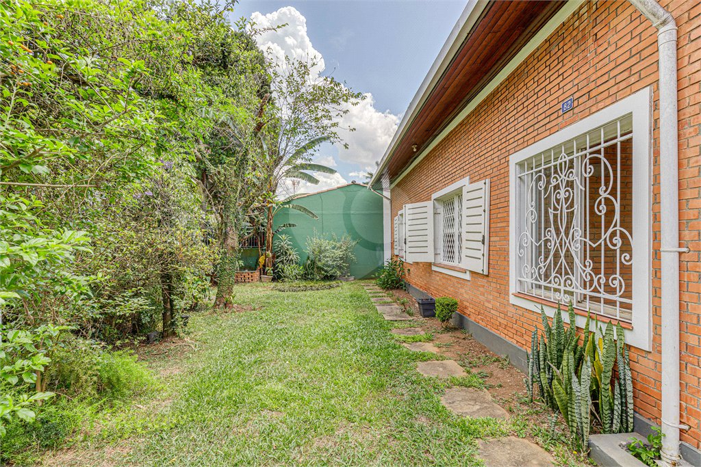 Casa Térrea à venda com 3 quartos, sendo 1 suíte,  em Alto da Boa Vista, São Paulo, SP
