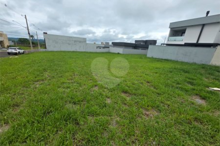 Terreno Condomínio Villenuve 10X24