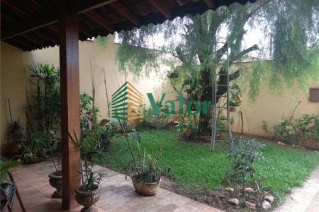 Sobrado á venda no Residencial Jardim Brasil