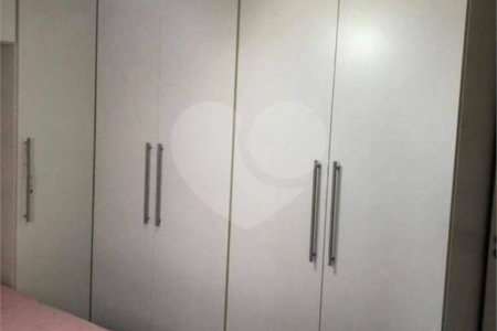 Apartamento no Condomínio Spazio Monte Royal .