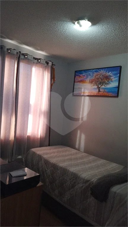 Apartamento 3 dormitórios Cond. Laranjeiras.