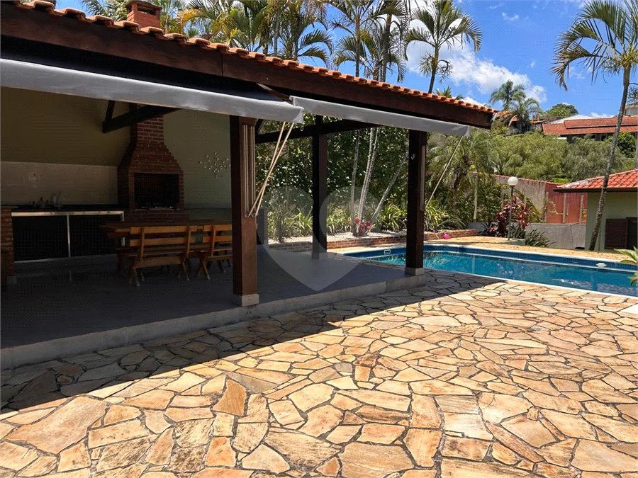 Casa para Venda ou Locação com opção de estar mobiliado no Condomínio Recanto Florido – Vinhedo/SP