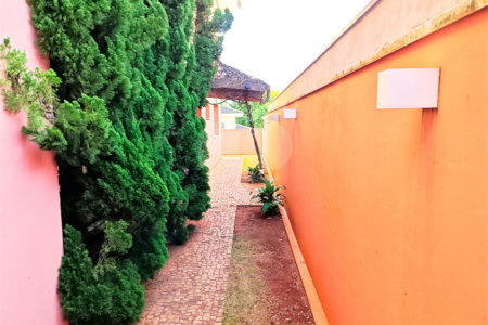 Exclusividade e Sofisticação no Swiss Park: O Sobrado Perfeito em São Carlos, com, 3 suites,2 salas, área Gourmet, persianas blackout automatizadas.