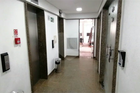 Sala comercial à venda em Higienópolis com 170 m2