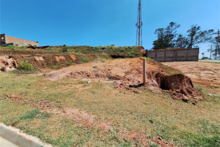 Terreno / Lote Comercial a Venda no Comercial Independência em Vinhedo/SP