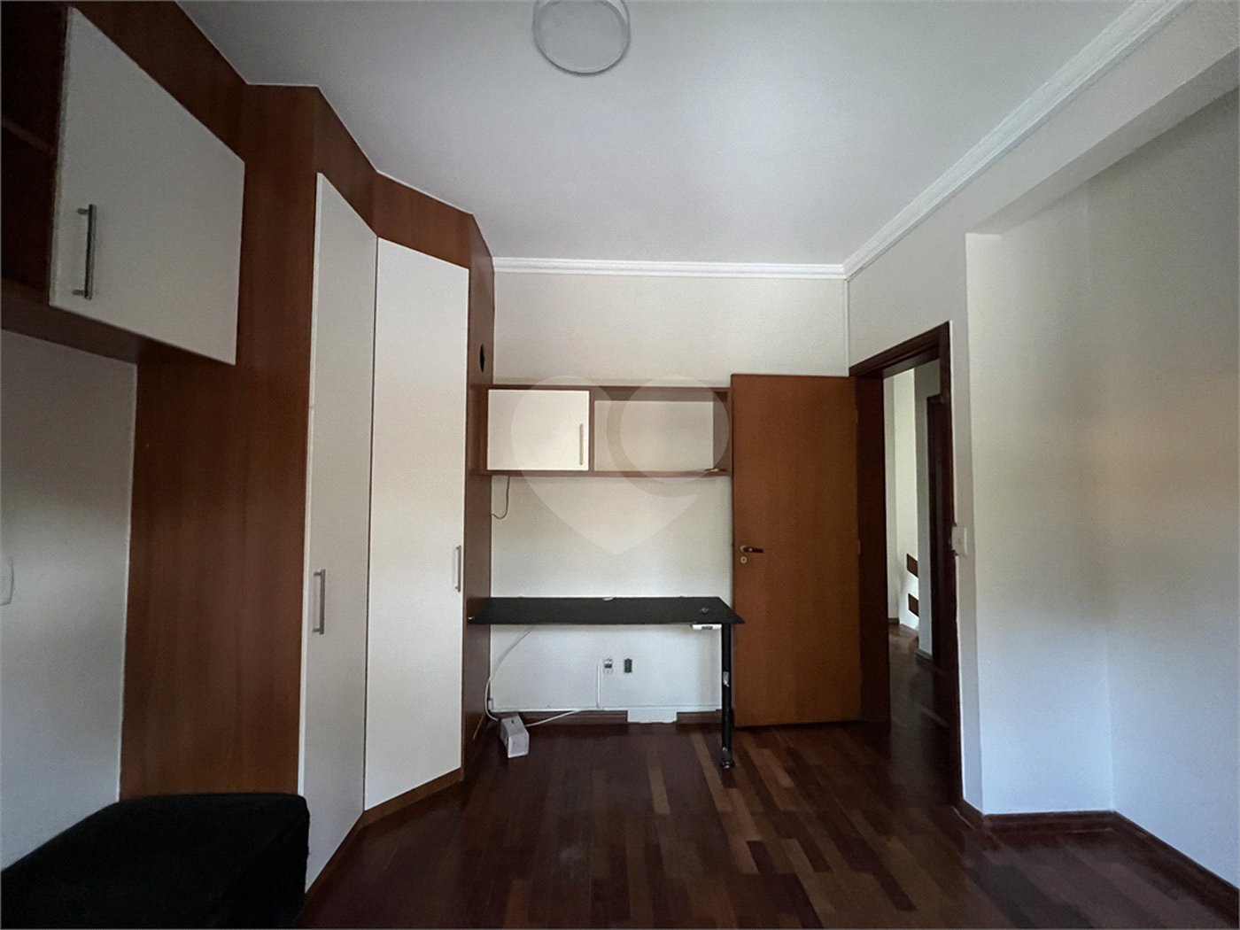 CASA COM 3 QUARTOS NO CONDOMÍNIO GRAND VILLE