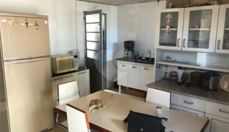 Casa à venda com 3 quartos, sendo 1 suíte,  em Jardim São Carlos 5, São Carlos, SP