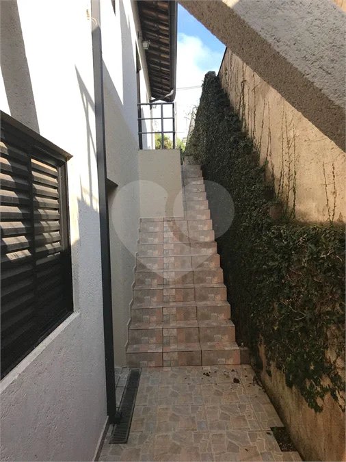 Casa assobradada à venda no Jardim Panorama – Vinhedo/SP