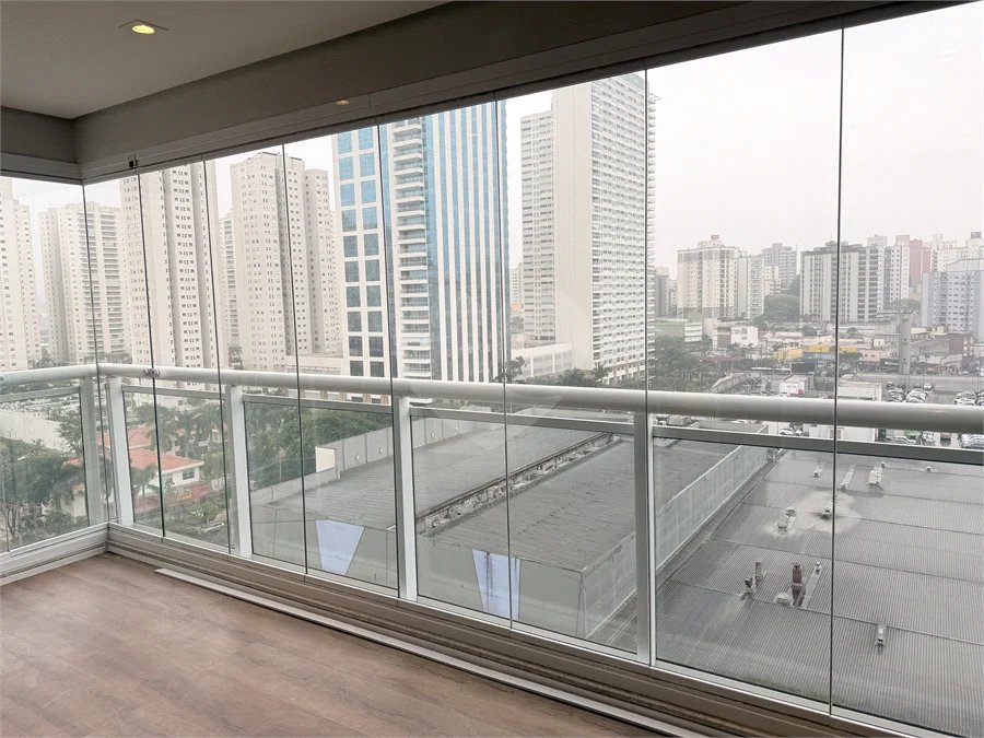 Flat Mobiliado e Reformado de 42 m² com Varanda e Vista Panorâmica em Frente ao Shopping Metrópole – Centro de SBC