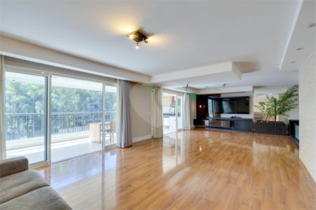 Apartamento para alugar com 4 suítes em Alto da Boa Vista, São Paulo, SP
