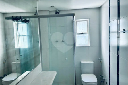 Apartamento de 130m2 à venda com 3 dormitórios e 2 vagas no Campo Belo