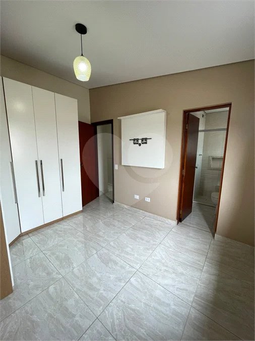Casa para alugar com 3 quartos, sendo 1 suíte, no condomínio Florenz, Mogi das Cruzes - SP