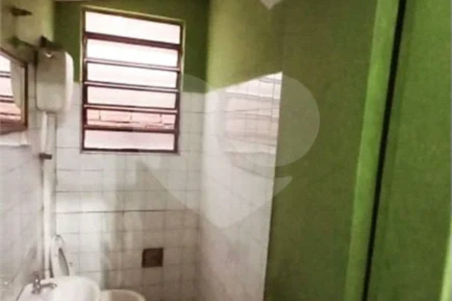 Aluga-se Salão Comercial de 150 m² no Jabaquara — Excelente Oportunidade!