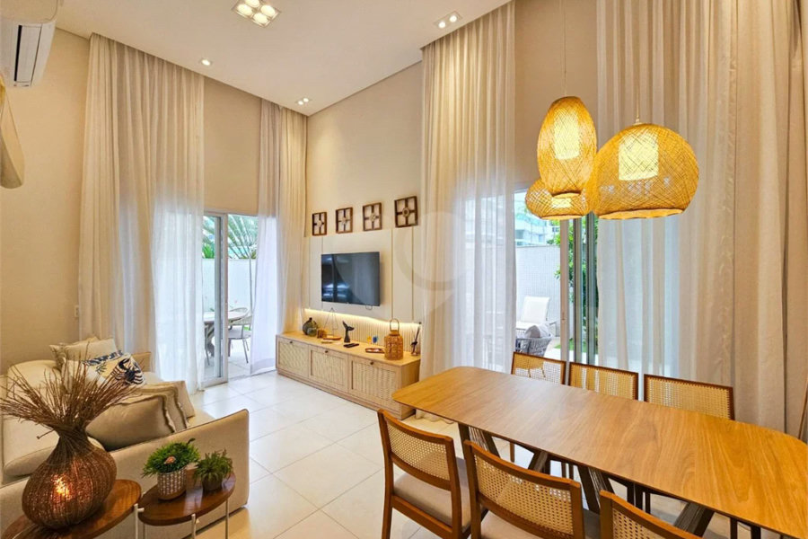 Apartamento à venda com 3 quartos, sendo 1 suíte, em Riviera de São Lourenço, Bertioga, SP