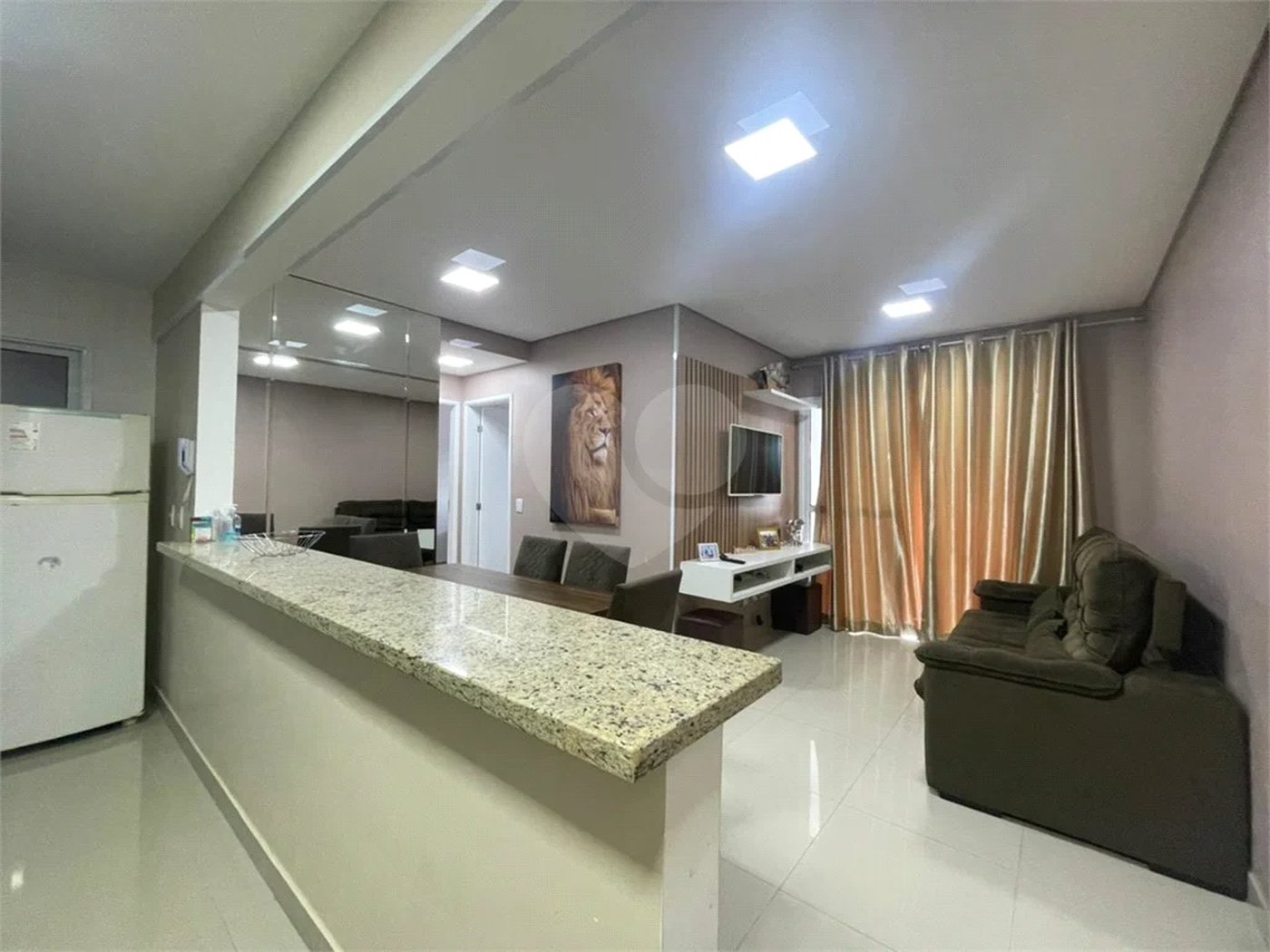Apartamento para alugar com 2 quartos, sendo 1 suíte, no Centro, Bertioga, SP
