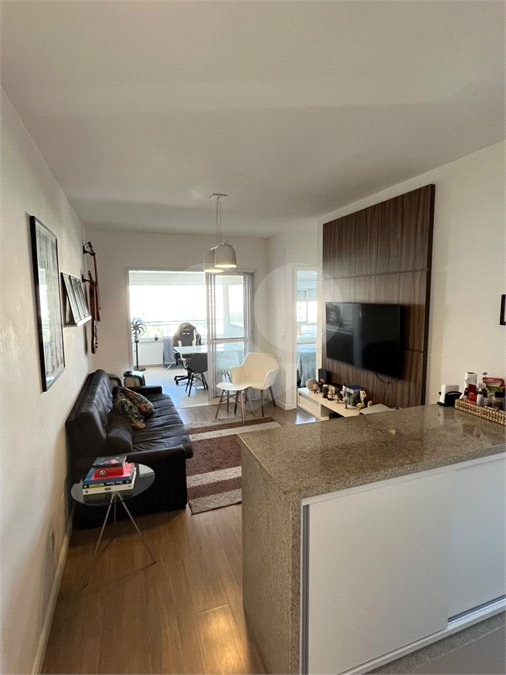 Apartamento com 2 dormitórios, 2 vagas e depósito privativo na Vila Mariana