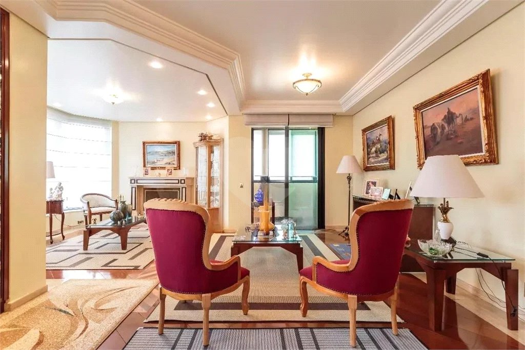 Apartamento à Venda 220m² Moema 4 Quartos