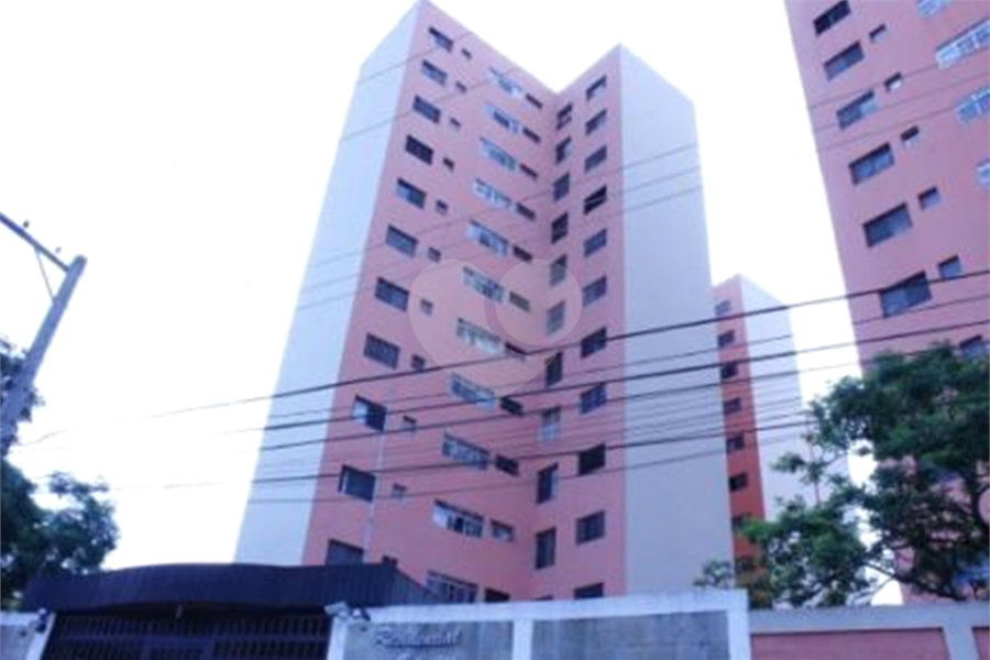 Apartamento 03 Dorm 02 Banheiros 01 Vaga na Saúde para Venda.