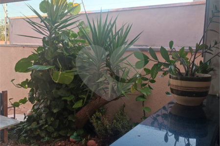 Casa a venda em excelente estado de conservação,