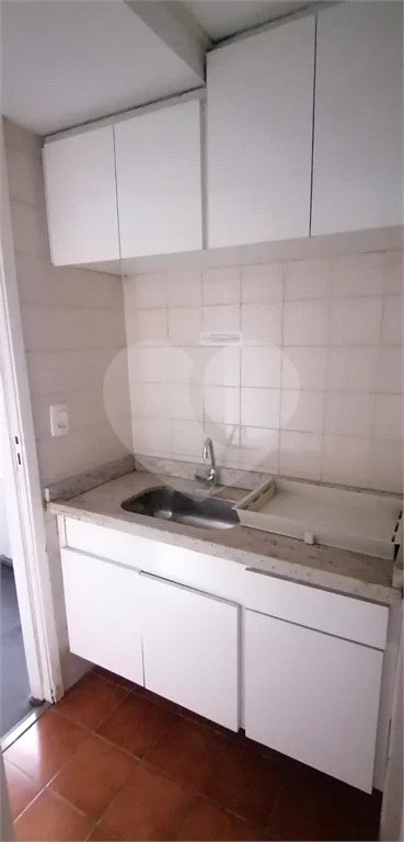 SALA COMERCIAL PARA LOCAÇÃO COM 57m2 NA VILA MARIANA/METRÔ