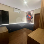 Casa de Alto Padrão à Venda – Condomínio Terra Magna | Indaiatuba/SP - Sofisticação, conforto e funcionalidade. Este magnífico sobrado possui 300 m² de área construída em um terreno de 420 m², com ambientes amplos, integrados e acabamentos de alto padrão. Destaques do imóvel - 4 dormitórios, sendo 3