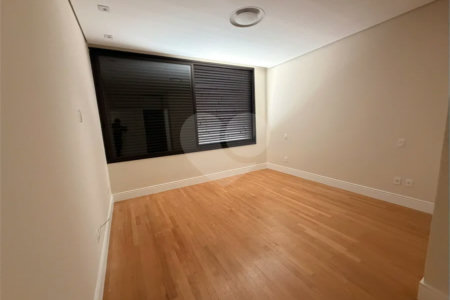 CASA À VENDA CONDOMINIO PORTAL BRAGANÇA | 4 SUÍTES | PISCINA