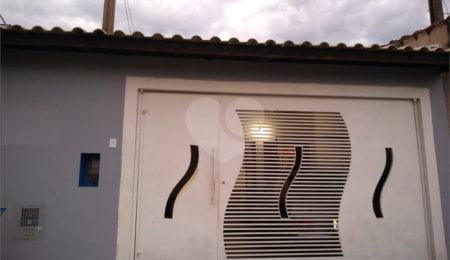 Casa à venda com 2 quartos em Loteamento Social Antenor Garcia, São Carlos, SP