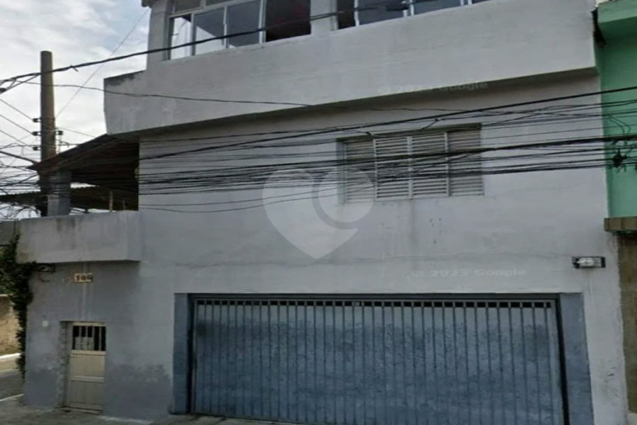 Sobrado 4 dormitórios na Vila Domitila