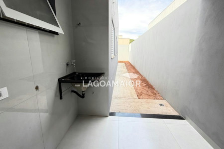 Casa à venda com 3 quartos, sendo 1 suíte, em Bela Vista da Lagoa, Três Lagoas - MS