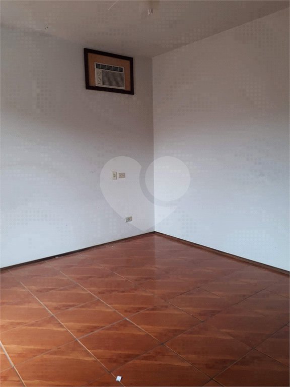 Casa de 3 andares à Venda no Jardim Cardinalli