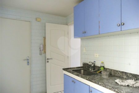 Apartamento com uma suíte na Bela Vista
