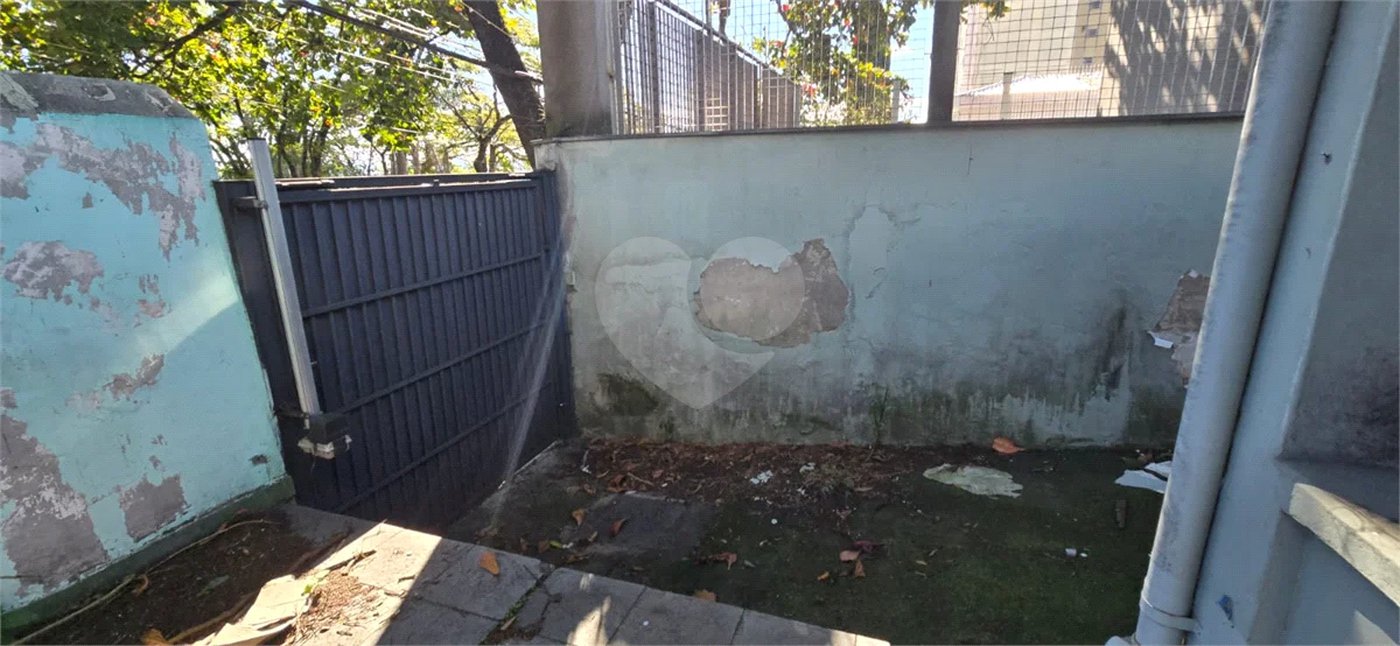 Casa antiga a venda