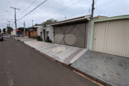 Casa com 3 dormitórios no Jardim Nova Santa Paula