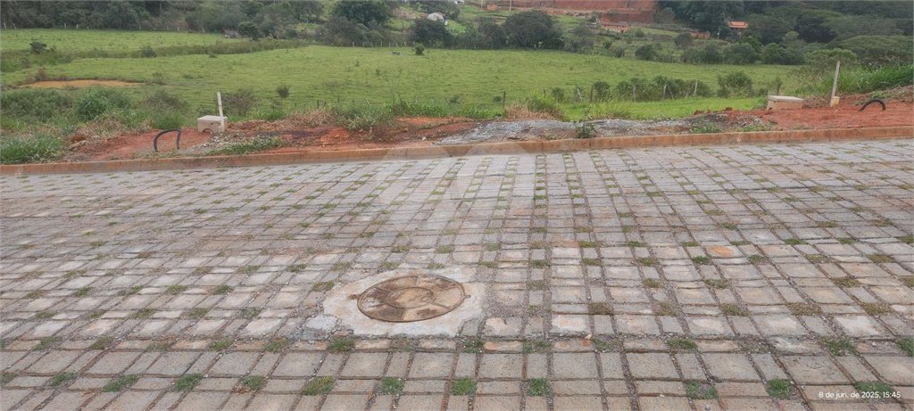 Terrenos de 300 metros em condomínio fechado e prontos para construir na região de Atibaia