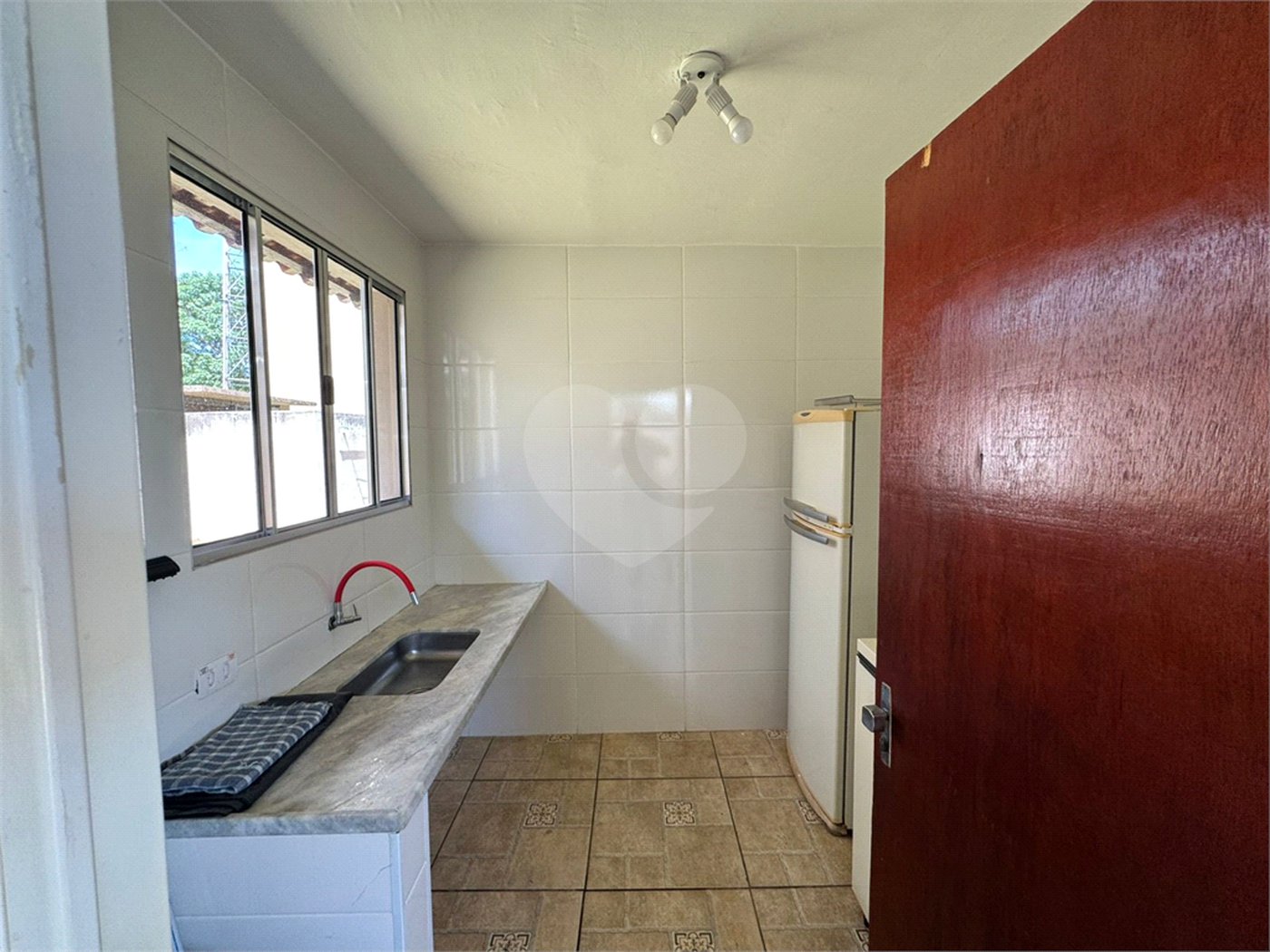 Apartamento com 03 Dormitórios, á venda, em São Carlos-SP.