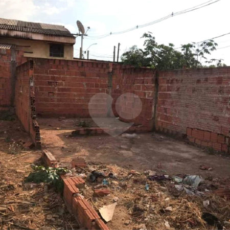 Terreno com 150,00 m² .