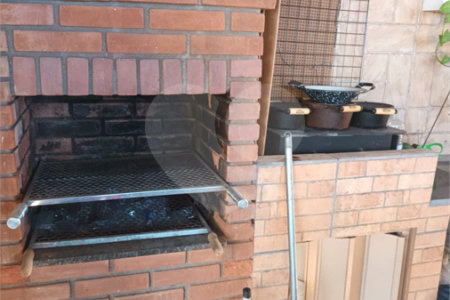 Casa com 198m², 3 dormitórios, sendo 1 suíte, 3 vagas, à venda na Vila Matilde.