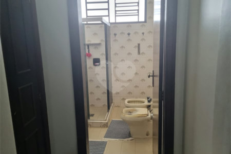 Casa comercial para locação no Centro