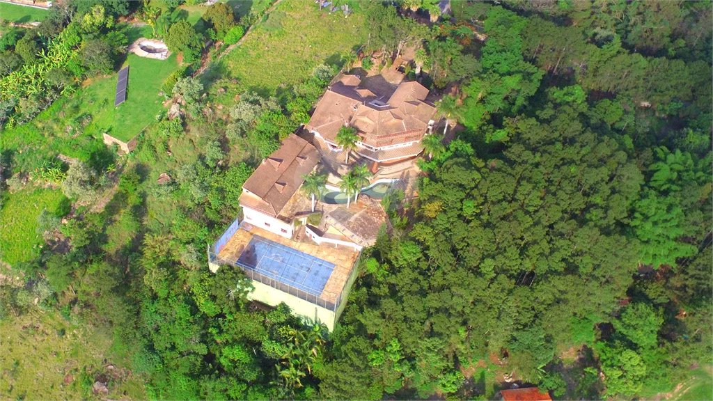 Casa à venda com 14 quartos, sendo 10 suítes, em Observatório, Vinhedo, SP