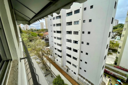 Apartamento com 3 dormitórios e 1 vaga fixa, em região tranquila perto da Av. Washingtonís e de diversos serviços. Ideal para quem quer morar bem e com comodidade.