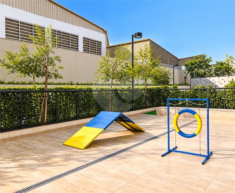Apartamento mobiliado de 106 m² no Centro de São Bernardo, com 3 dormitórios, suíte, 3 vagas, vista livre e condomínio com lazer completo.