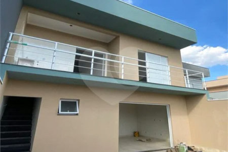 Linda casa nova á venda Jardim dos Sabias, 2 dormitorios um suite, uma vaga. 129m² de construção.