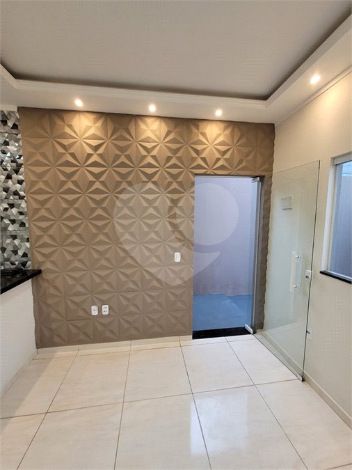 SUA CASA NOVA ESPERA POR VOCÊ!
