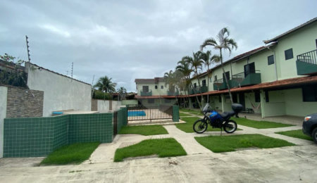 Casa à venda com 2 suítes em Maitinga, Bertioga, SP