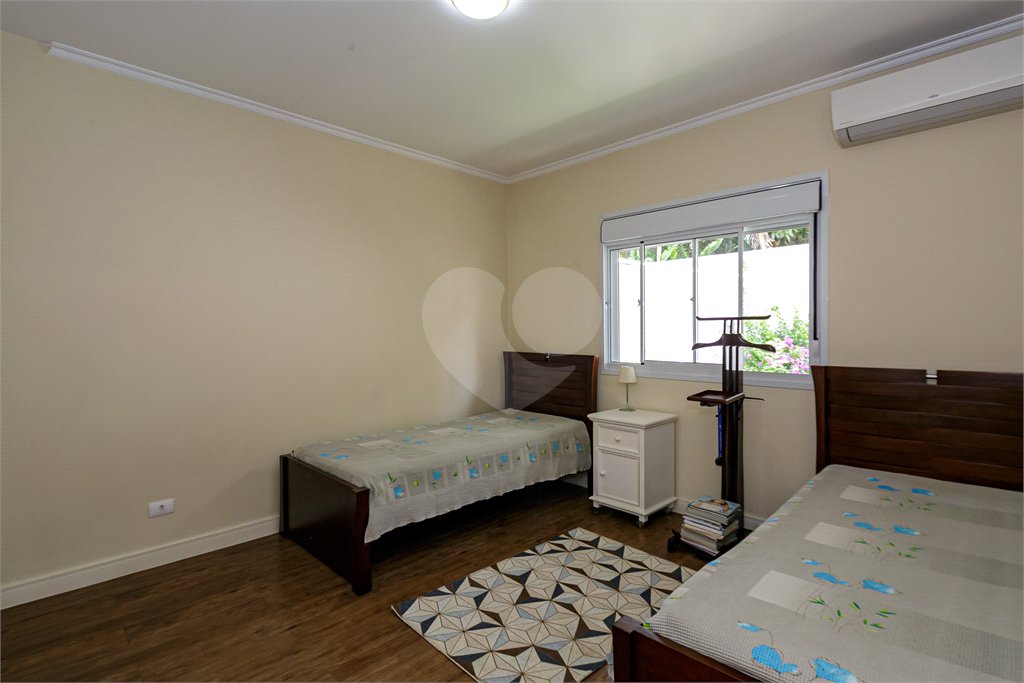 Casa à venda com 4 quartos, sendo 2 suítes, em Chácara Monte Alegre, São Paulo, SP