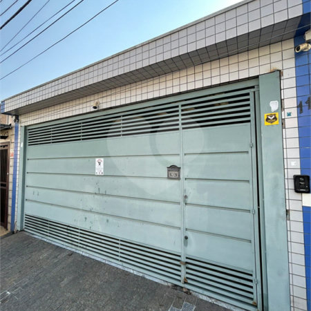Sobrado venda no Alto da Mooca, com 266m2, 4 quartos, 3 salas, área gourmet e 2 vagas de garagem