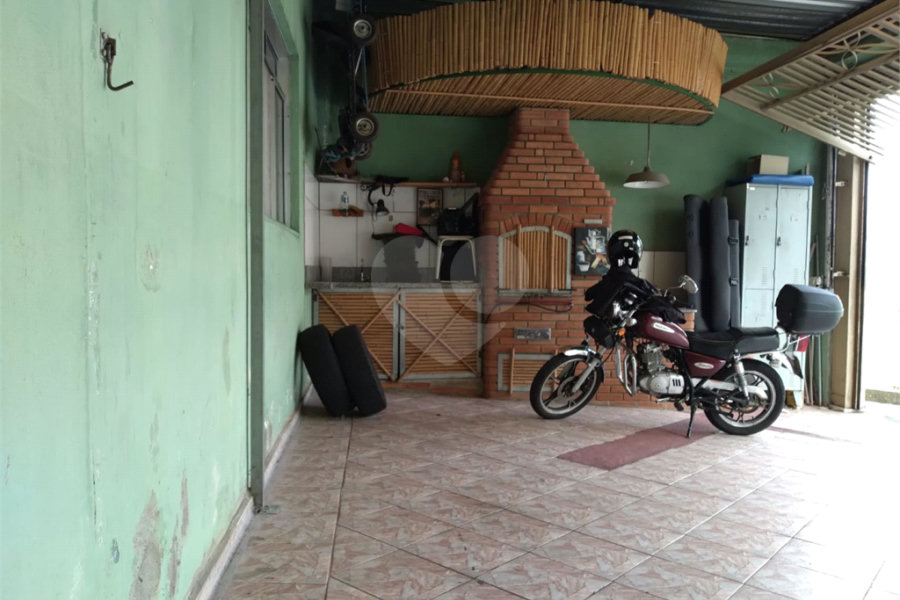 Casa de Vila à venda com 4 quartos, sendo 1 suíte, em Tremembé, São Paulo, SP